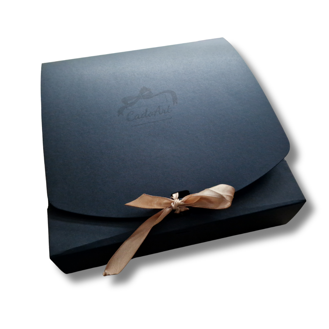 Set cadou personalizat pentru absolvire cu agendă și semn de carte