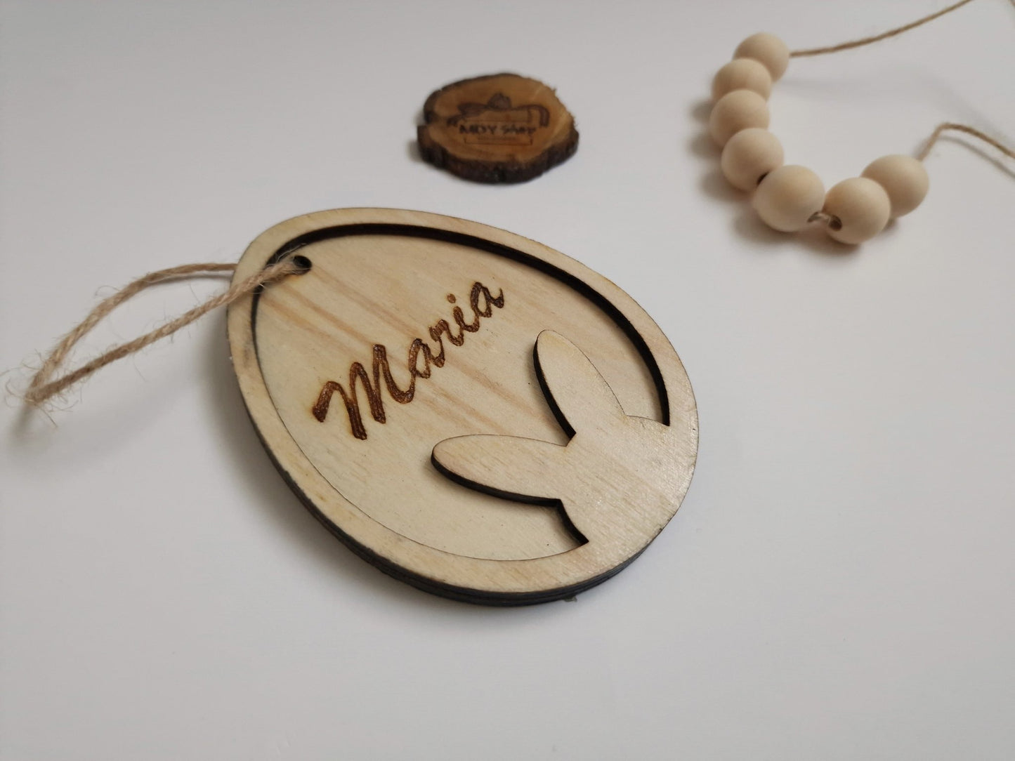Decorațiune pictată de Paște în formă de ouă personalizată cu nume - CadoArt