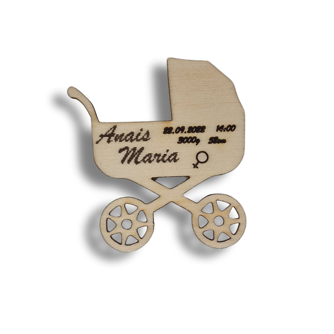carucior bebe din lemn personalizat cu numele, data, ora, kg si cm