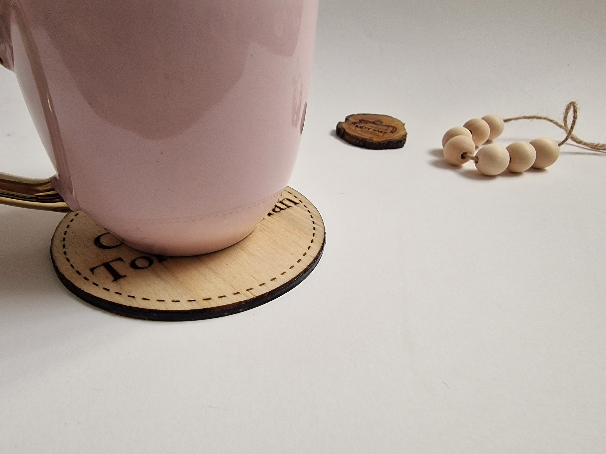 Marturie nuntă din lemn - tip suport pentru pahar (coasters) - MDY Shop